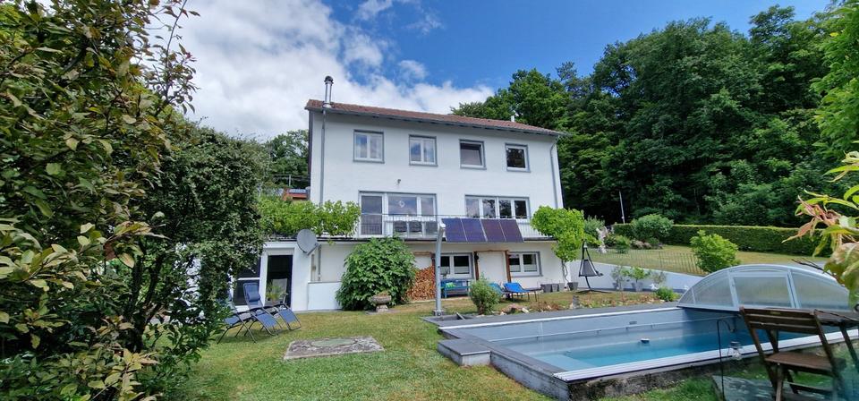 Mehrfamilienhaus, Wohnhaus Neuenbürg - 8 Zimmer, 246 m&sup2;, 820.000&euro; | Angebot:25940918