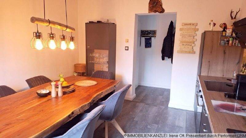 Etagenwohnung Baden-Baden Innenstadt - 3 Zimmer, 70 m&sup2;, 270.000&euro; | Angebot:25697191