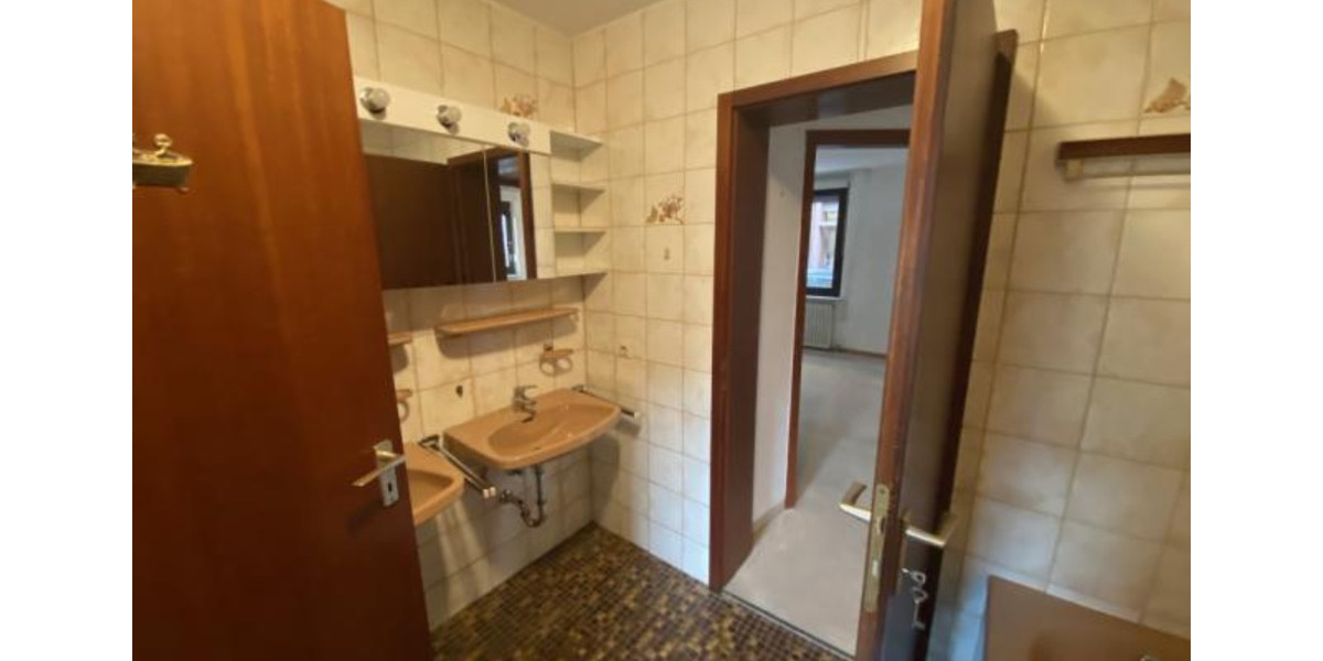 Maisonettenwohnung Baden-Baden Baden - 4.5 Zimmer, 92 m&sup2;, 239.000&euro; | Angebot:24690478