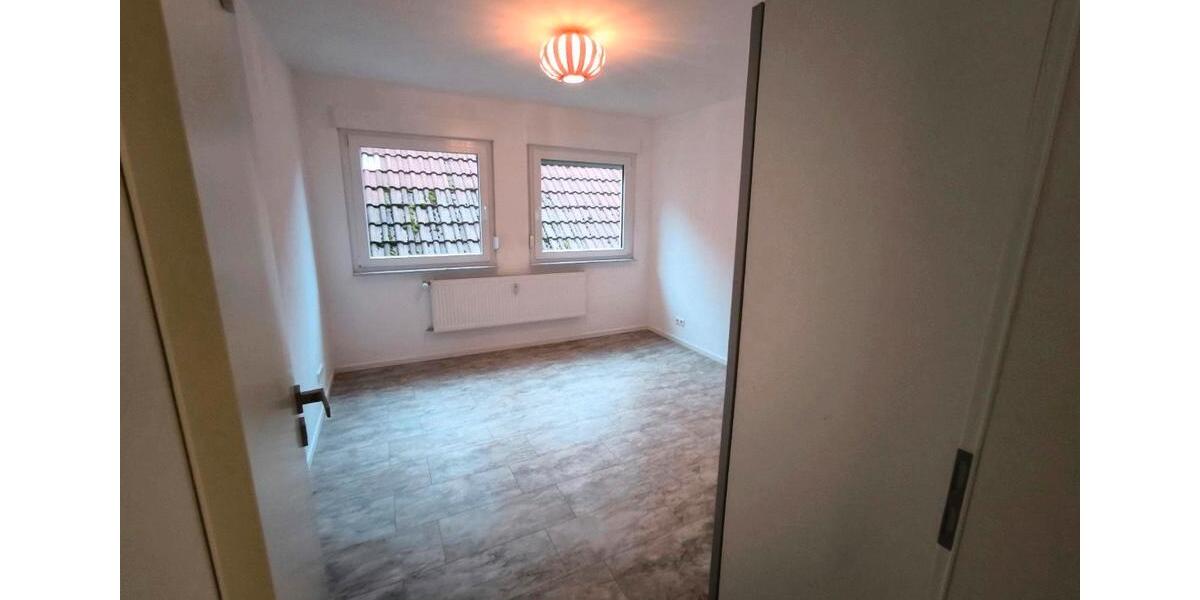 Erdgeschoßwohnung Malsch - 2 Zimmer, 60 m&sup2;, 1.050&euro; | Angebot:25824859