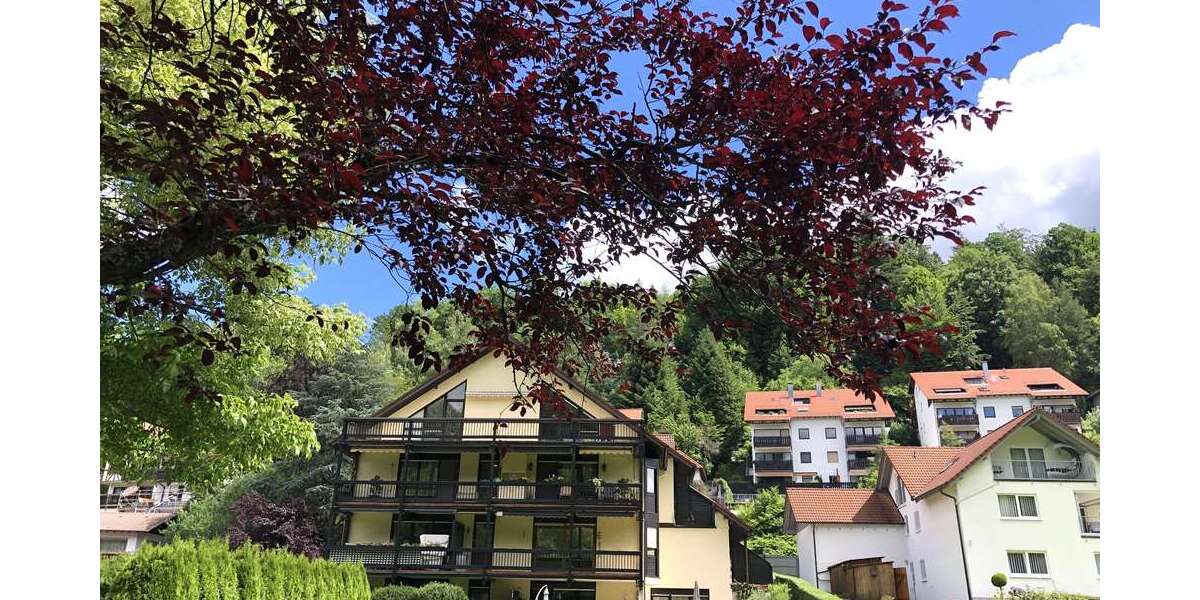 Etagenwohnung Bad Herrenalb - 2 Zimmer, 94 m&sup2;, 235.000&euro; | Angebot:24670272