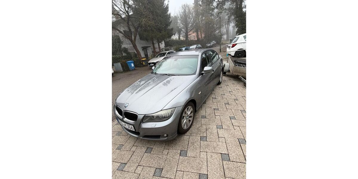BMW 318 250.000 km 5.350 &euro; Baden-Baden 76532