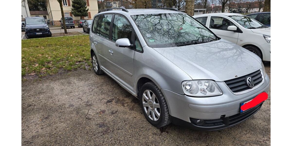 VW Touran 352.000 km 1.600 &euro; Rastatt 76437