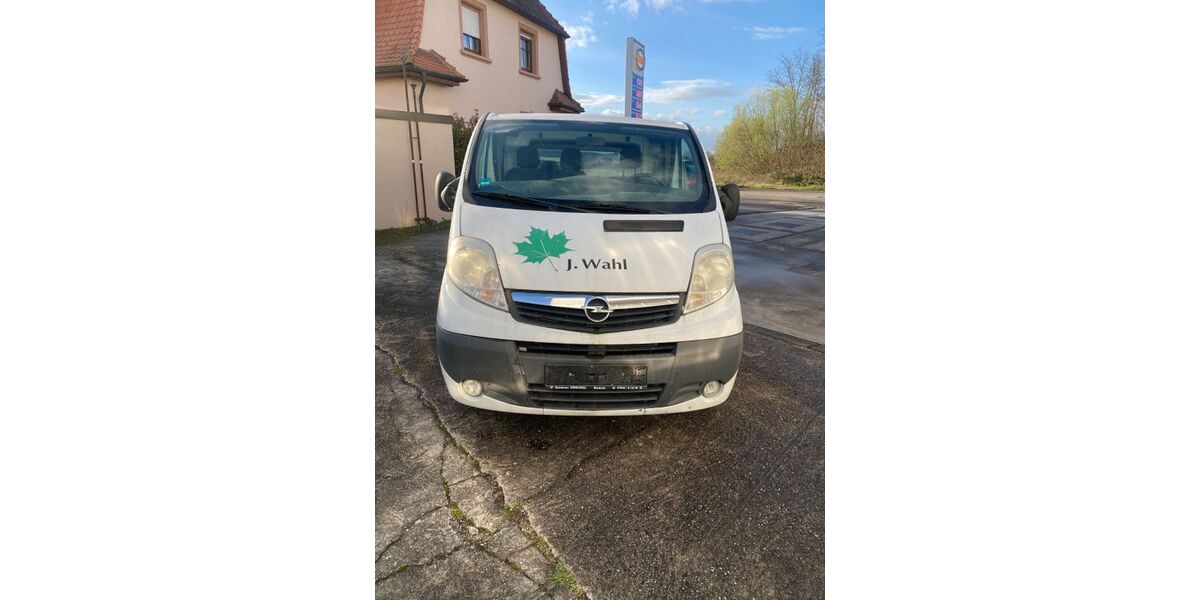 Opel Vivaro 181.000 km 5.400 &euro; Rheinau 77866