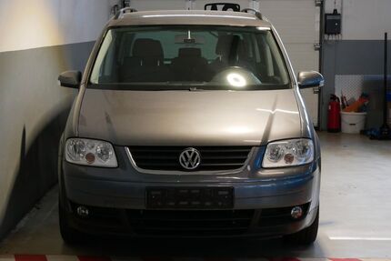 VW Touran 226.655 km 1.990 &euro; Hagenbach 76767