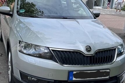 Skoda Rapid 121.000 km 8.300 &euro; Durmersheim 76448