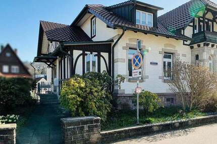 Haus Gernsbach - 6 Zimmer, 178 m&sup2;, 325.000&euro; | Angebot:25669029