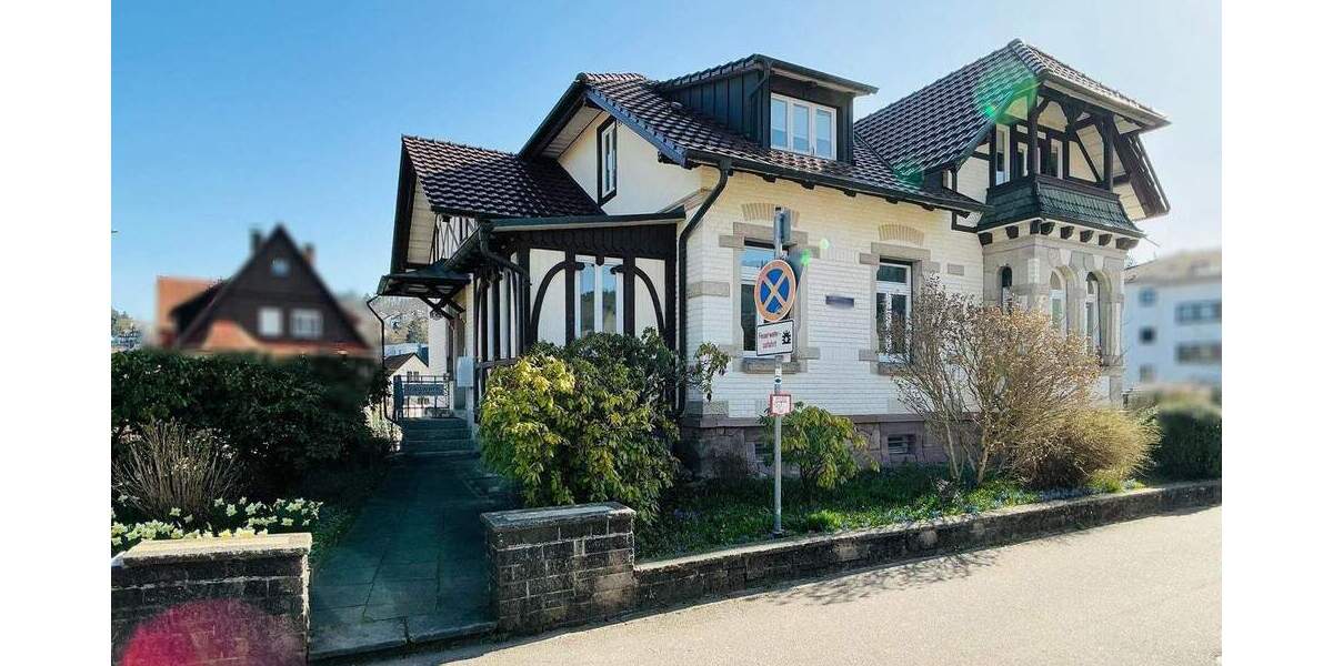 Mehrfamilienhaus, Wohnhaus Gernsbach - 6 Zimmer, 178 m&sup2;, 325.000&euro; | Angebot:25669029