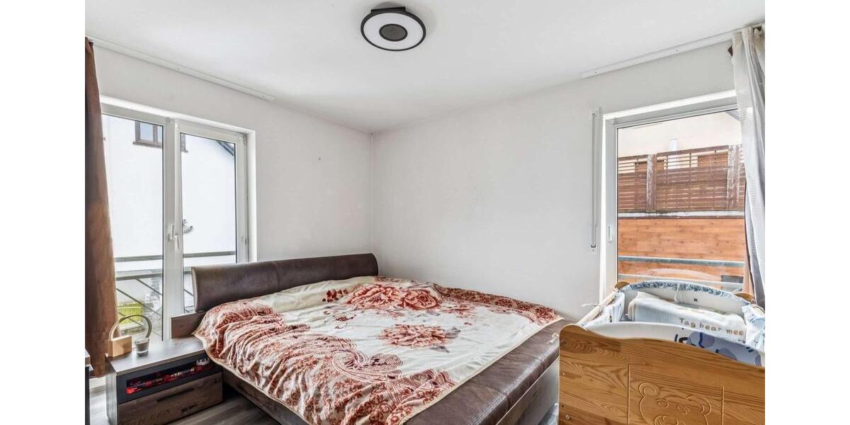 Etagenwohnung Loffenau - 3 Zimmer, 82 m&sup2;, 738&euro; | Angebot:26461030