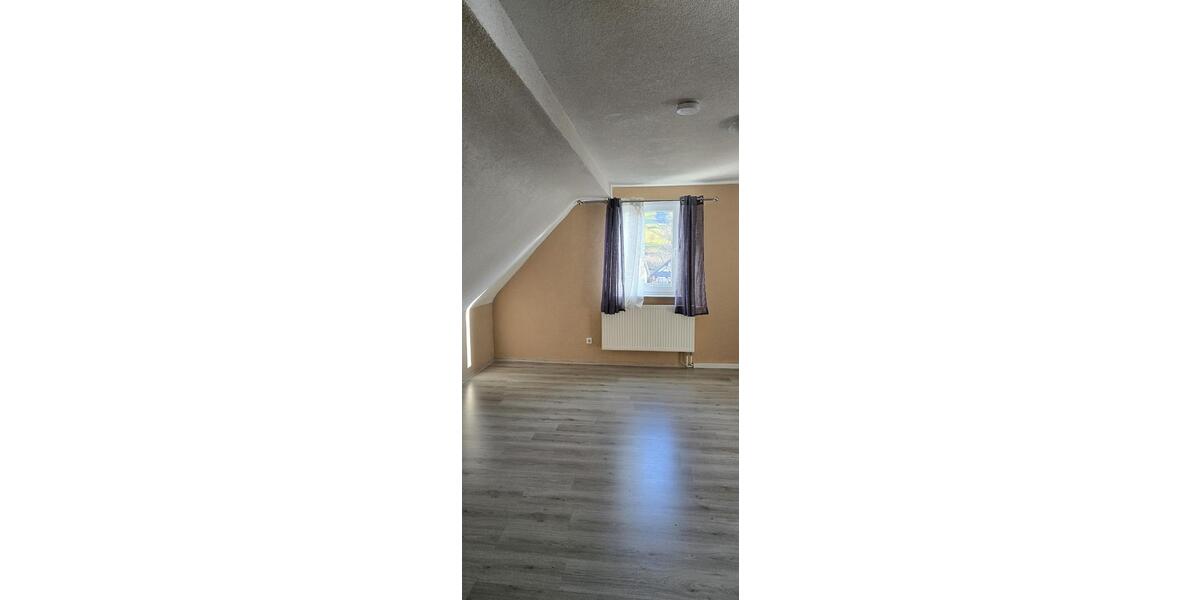 Etagenwohnung Weisenbach - 5 Zimmer, 125 m&sup2;, 178.000&euro; | Angebot:24782335