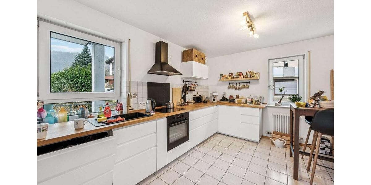 Etagenwohnung Forbach - 4 Zimmer, 134 m&sup2;, 1.200&euro; | Angebot:25561032