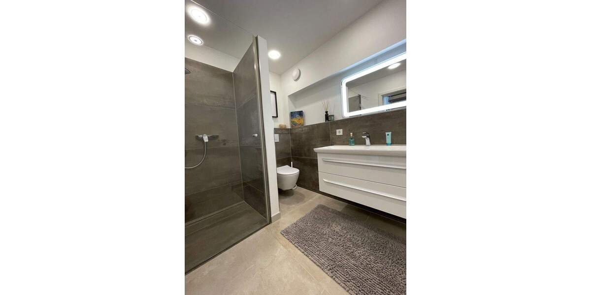Doppelhaushälfte Baden-Baden Ebersteinburg - 8 Zimmer, 231 m&sup2;, 898.000&euro; | Angebot:25704943