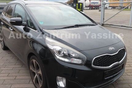 Kia Carens 176.000 km 6.200 &euro; Bühl-Vimbuch 77815