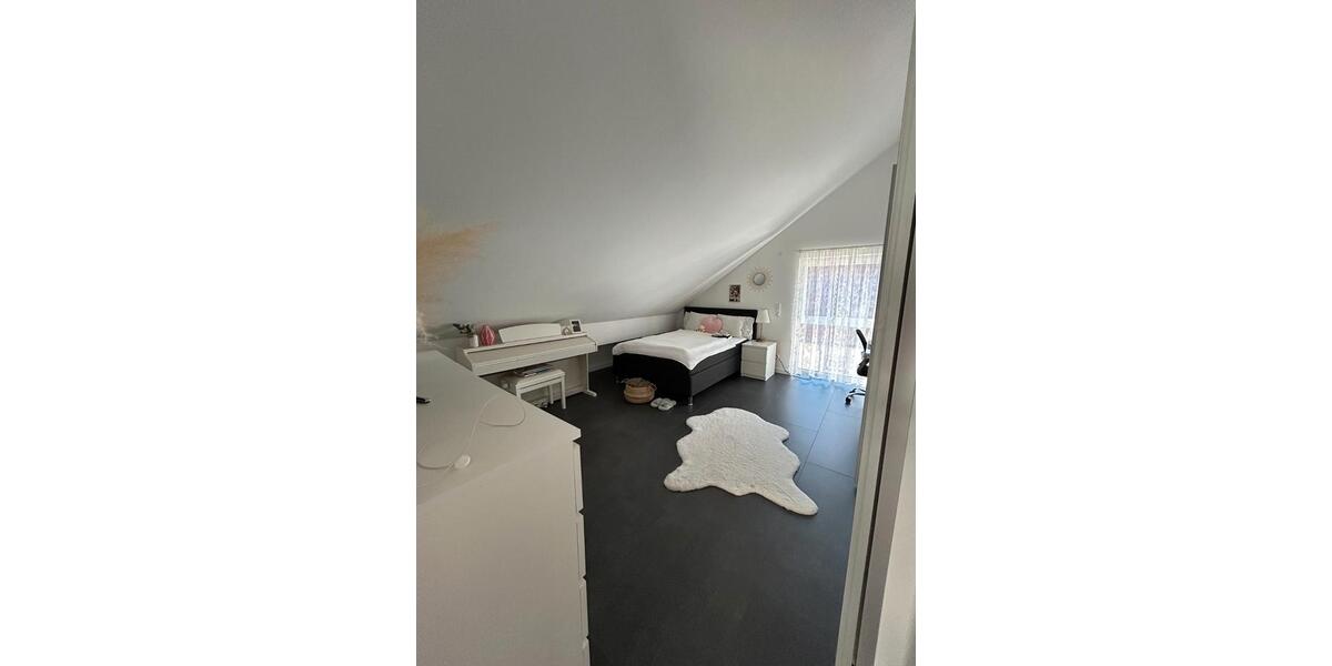 Dachgeschoßwohnung Forbach - 3 Zimmer, 86 m&sup2;, 800&euro; | Angebot:26020908