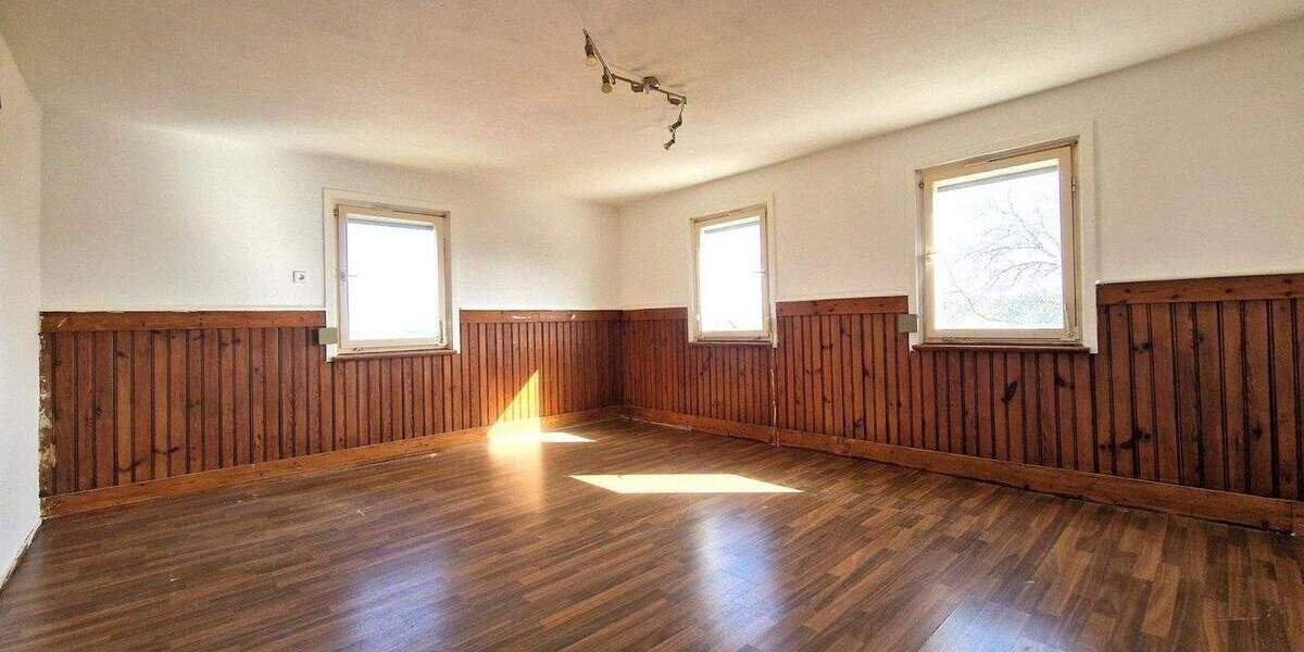 Bauernhaus, Landhaus Simmersfeld - OT Ettmannsweiler - 7 Zimmer, 163 m&sup2;, 159.000&euro; | Angebot:25694204