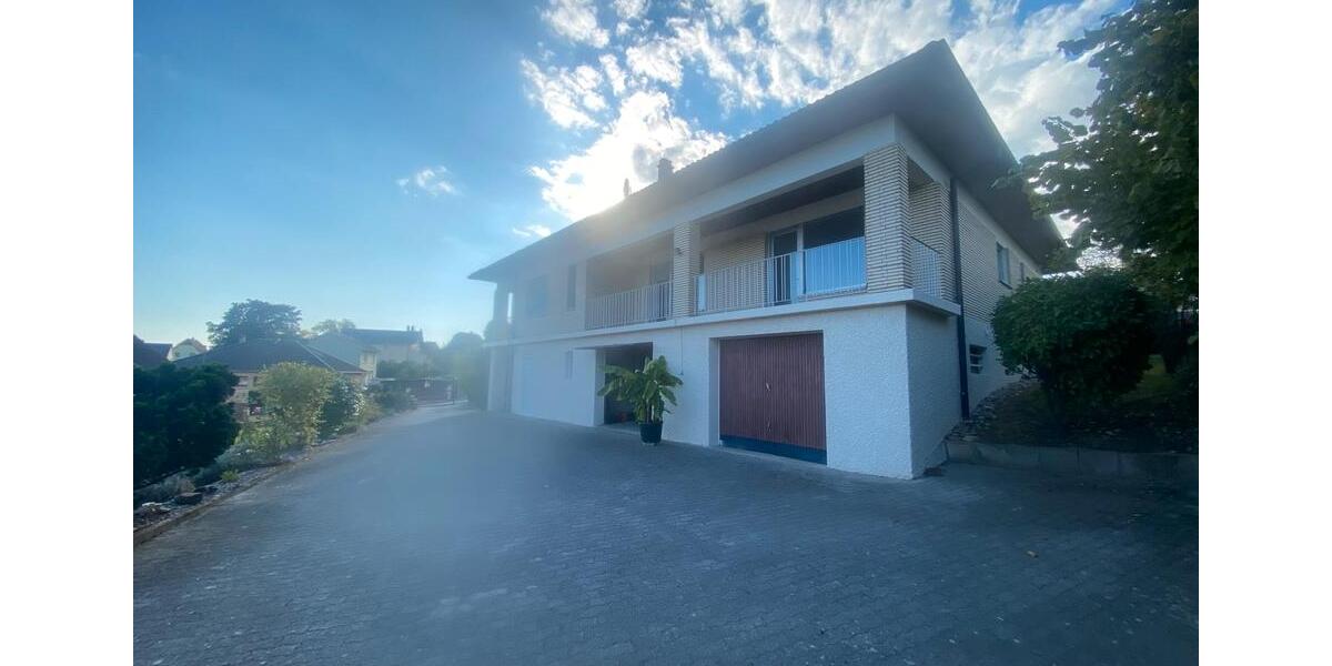 Einfamilienhaus Baden-Baden Baden - 9 Zimmer, 300 m&sup2;, 480.000&euro; | Angebot:25919746