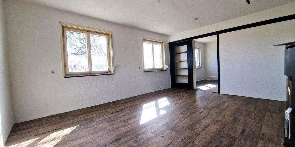 Bauernhaus, Landhaus Simmersfeld - OT Ettmannsweiler - 7 Zimmer, 163 m&sup2;, 159.000&euro; | Angebot:25694204