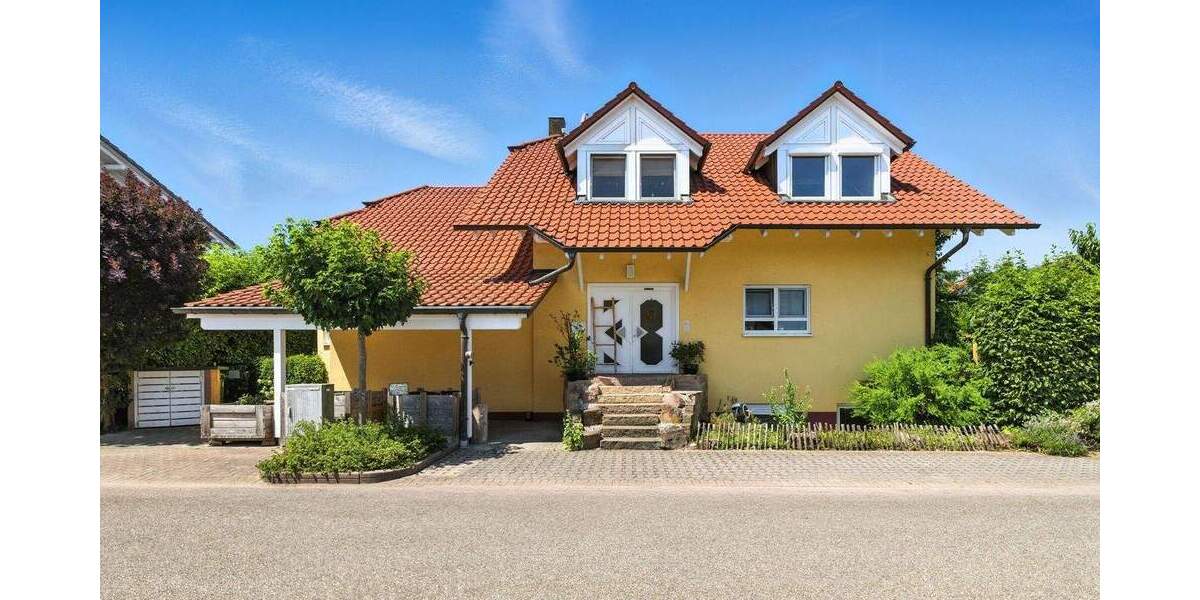 Einfamilienhaus Marxzell Pfaffenrot - 8 Zimmer, 234 m&sup2;, 580.000&euro; | Angebot:25728697
