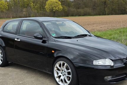 Alfa Romeo 147 251.000 km 1.150 &euro; Bühl 77815