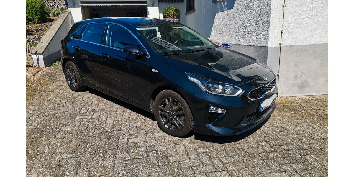 Kia ceed / Ceed 60.500 km 15.340 &euro; Oberkirch 77704