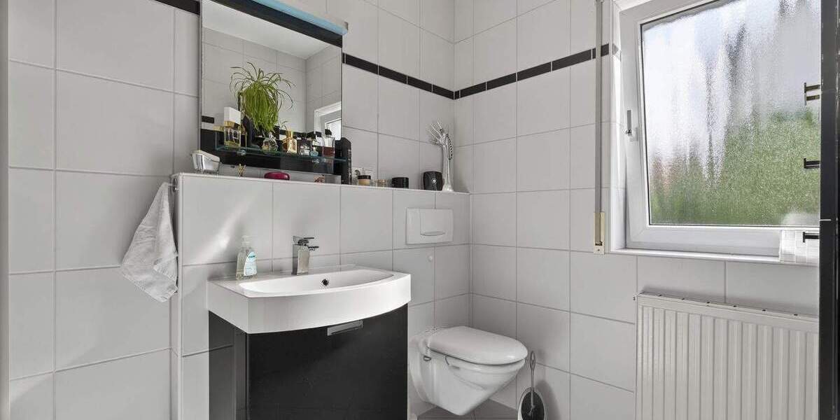 Einfamilienhaus Baden-Baden Ebersteinburg - 7 Zimmer, 228 m&sup2;, 1.195.000&euro; | Angebot:25680967