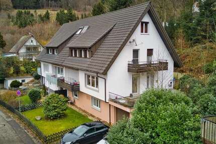 Haus Sasbachwalden - 7 Zimmer, 205 m&sup2;, 450.000&euro; | Angebot:25095658