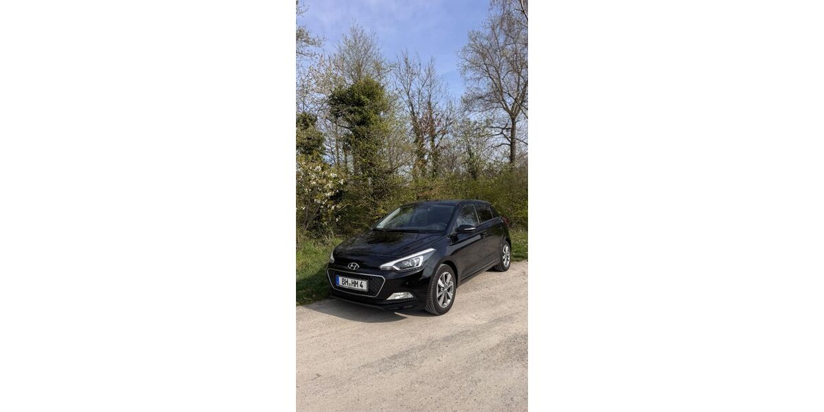 Hyundai i20 90.000 km 9.490 &euro; Muggensturm 76461