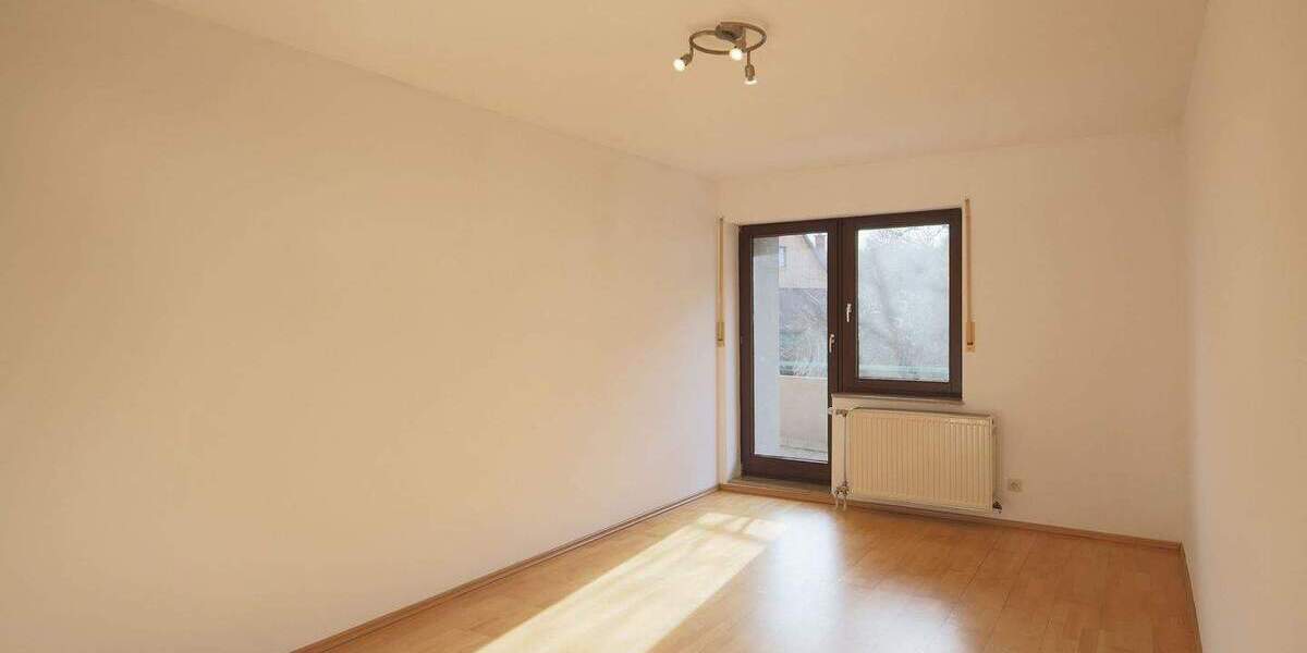Etagenwohnung Schömberg - 3 Zimmer, 92 m&sup2;, 192.000&euro; | Angebot:25682118