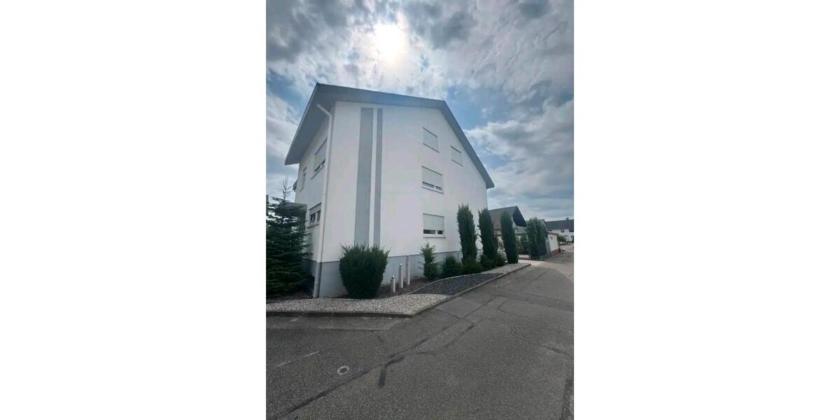 Reihenhaus Bietigheim - 7 Zimmer, 160 m&sup2;, 480.000&euro; | Angebot:26031319