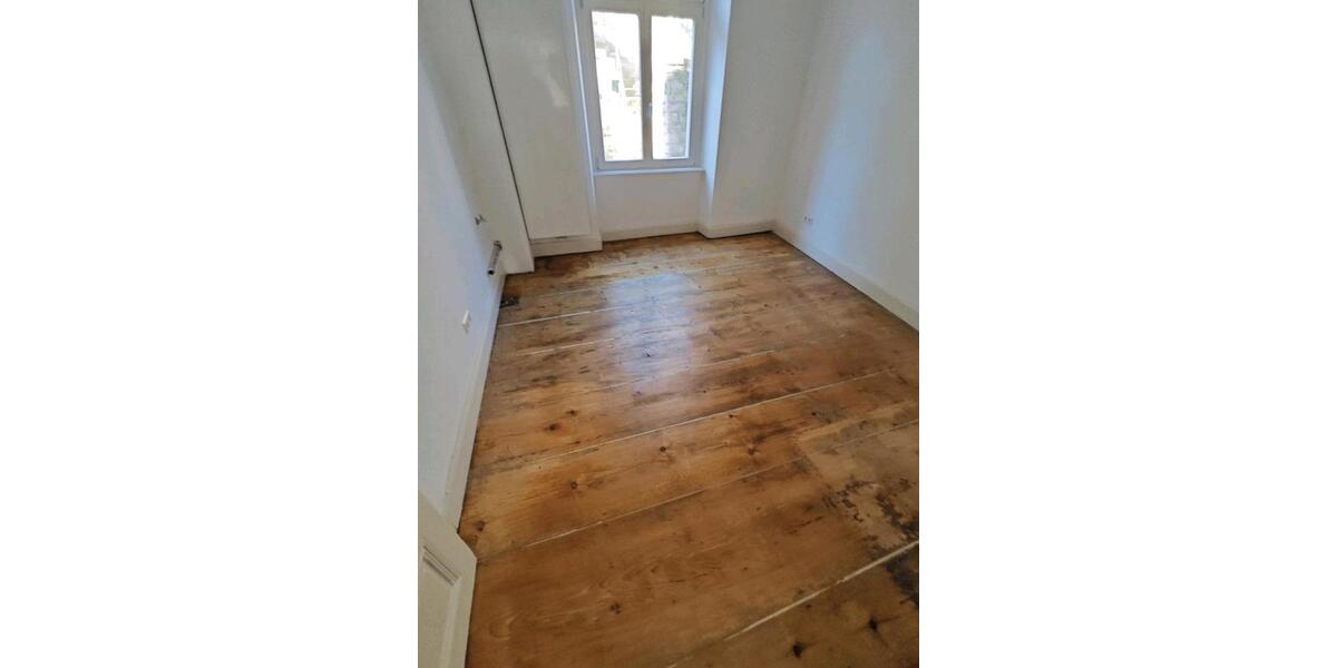 Etagenwohnung Baden-Baden Baden - 4 Zimmer, 107 m&sup2;, 1.280&euro; | Angebot:25351950