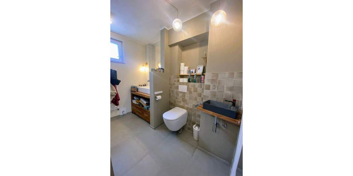 Einfamilienhaus Berg (Pfalz) - 7 Zimmer, 246 m&sup2;, 639.000&euro; | Angebot:25730957