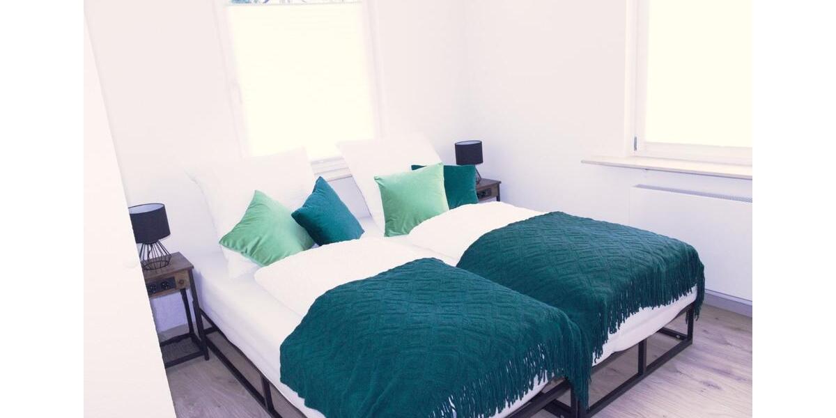 Etagenwohnung Bühl - 2 Zimmer, 66 m&sup2;, 900&euro; | Angebot:25649589