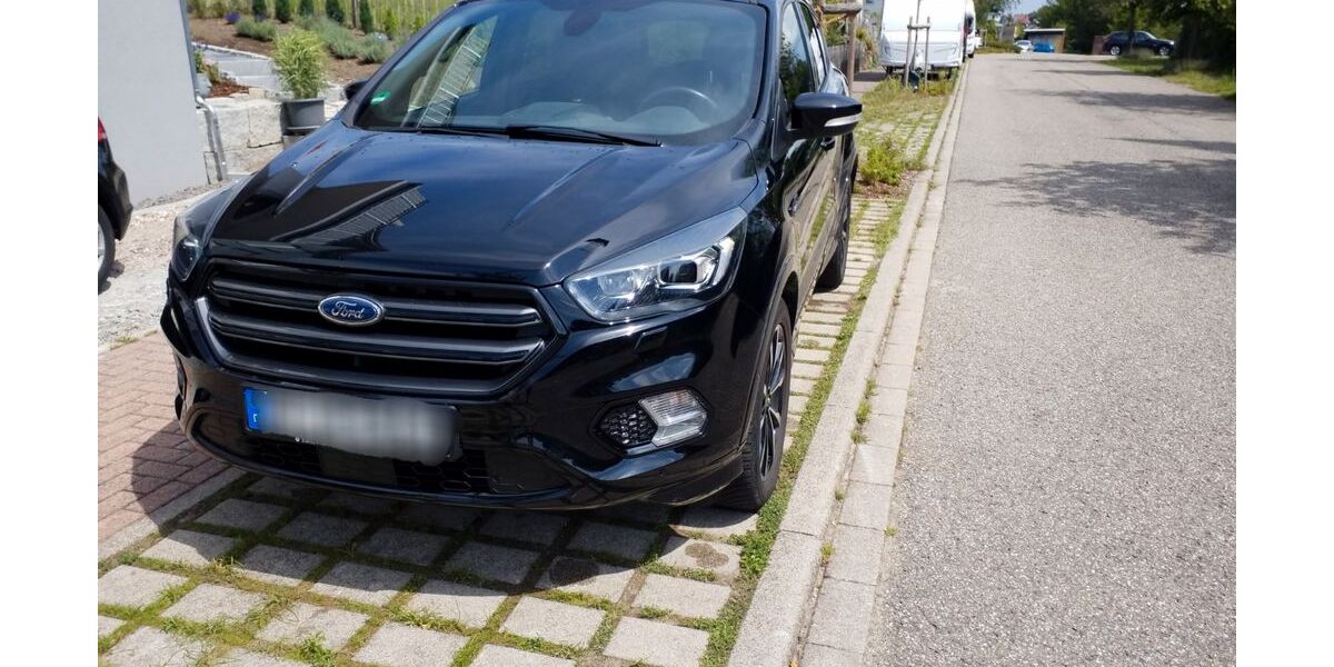 Ford Kuga 104.000 km 16.700 &euro; Straubenhardt 75334