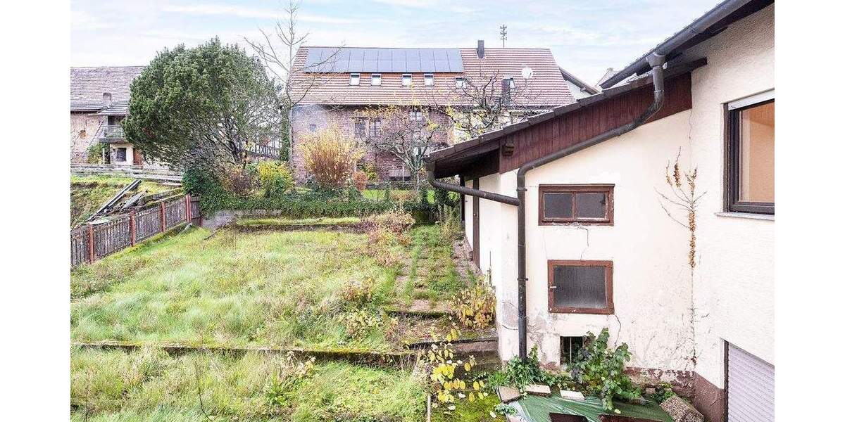 Mehrfamilienhaus, Wohnhaus Marxzell / Burbach Burbach - 7 Zimmer, 209 m&sup2;, 299.500&euro; | Angebot:25814994