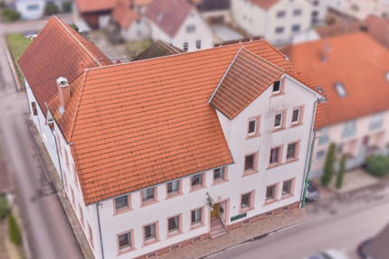 Haus Neuburg - 21 Zimmer, 1 m&sup2;, 740.000&euro; | Angebot:25787960