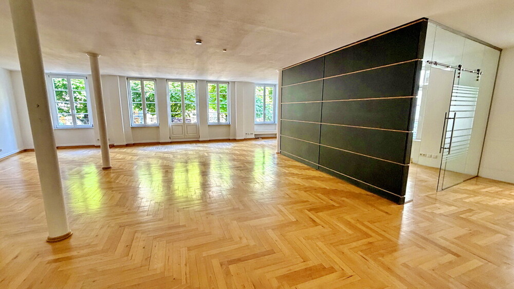 Großzügige Bürofläche in absoluter Bestlage - Gewerbeobjekt Baden-Baden Innenstadt | Angebot:26932317