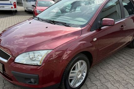 Ford Focus 63.200 km 4.200 &euro; Gaggenau 76571