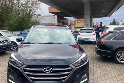 Hyundai TUCSON 134.000 km 13.900 &euro; Neumalsch 76316