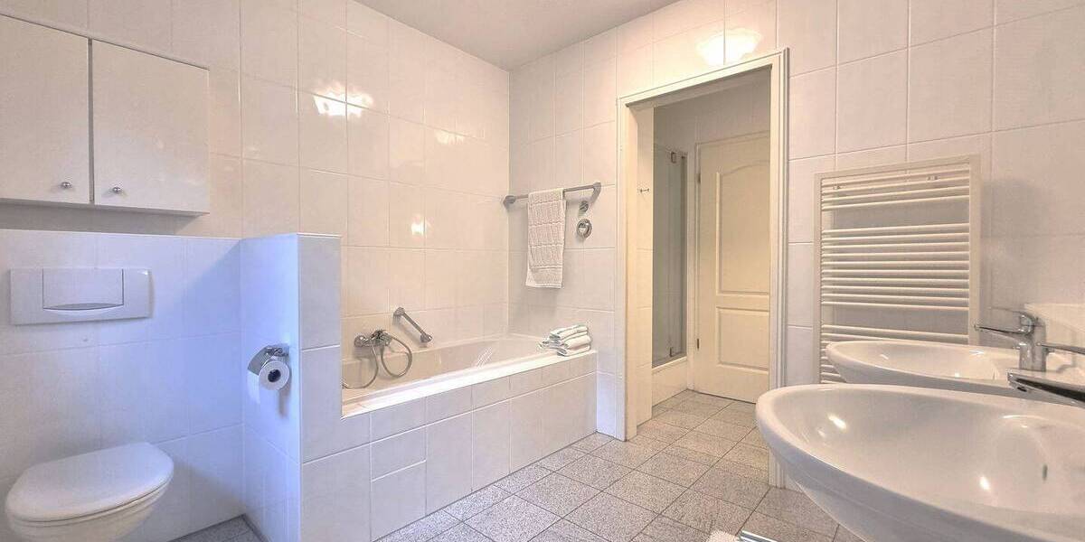 Etagenwohnung Baden-Baden Innenstadt - 3 Zimmer, 150 m&sup2;, 755.000&euro; | Angebot:25729900