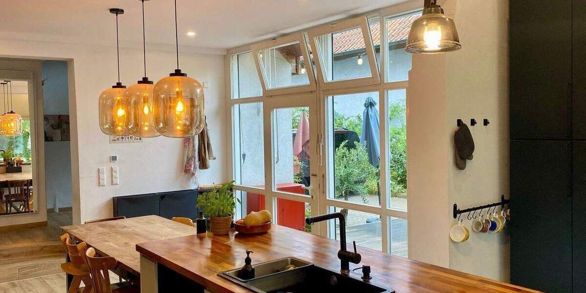 Einfamilienhaus Berg (Pfalz) - 7 Zimmer, 246 m&sup2;, 639.000&euro; | Angebot:25730957