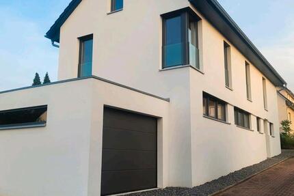 Haus Straubenhardt - 5 Zimmer, 165 m&sup2;, 560.000&euro; | Angebot:26990306