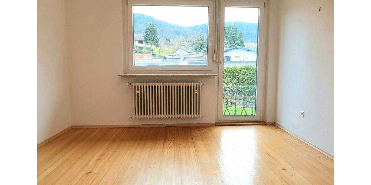 Etagenwohnung Bühl - 4.5 Zimmer, 138 m&sup2;, 1.420&euro; | Angebot:26645504