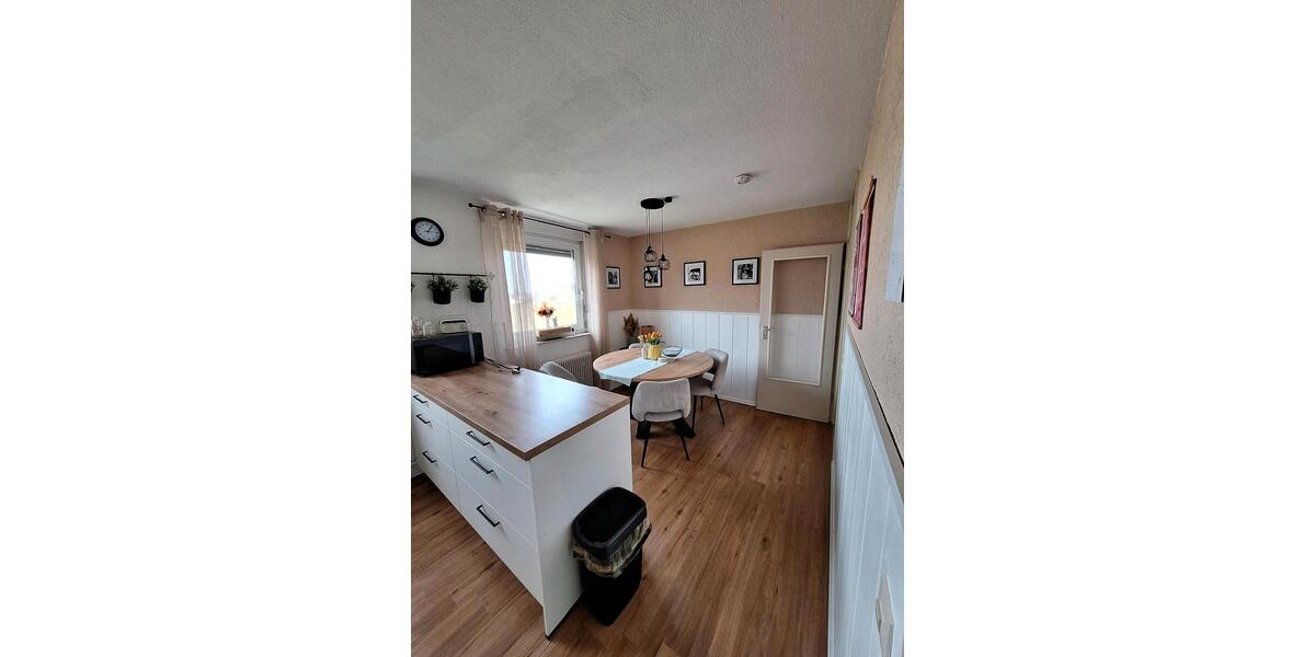 Etagenwohnung Rheinau - 4 Zimmer, 94 m&sup2;, 1.100&euro; | Angebot:25870576