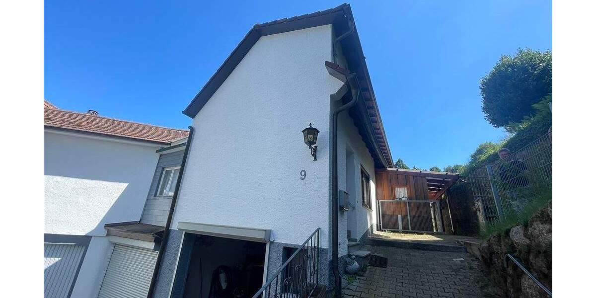 Einfamilienhaus Bühlertal - 8 Zimmer, 122 m&sup2;, 199.000&euro; | Angebot:25662439
