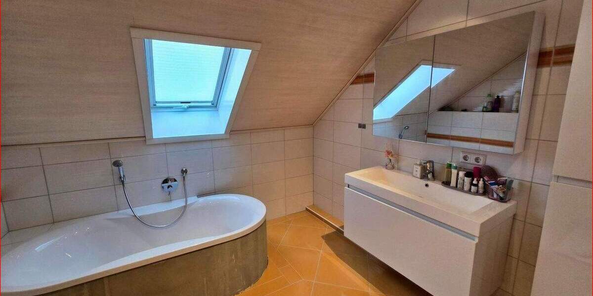 Doppelhaushälfte Neuenbürg Arnbach - 4 Zimmer, 126 m&sup2;, 644.000&euro; | Angebot:25834840