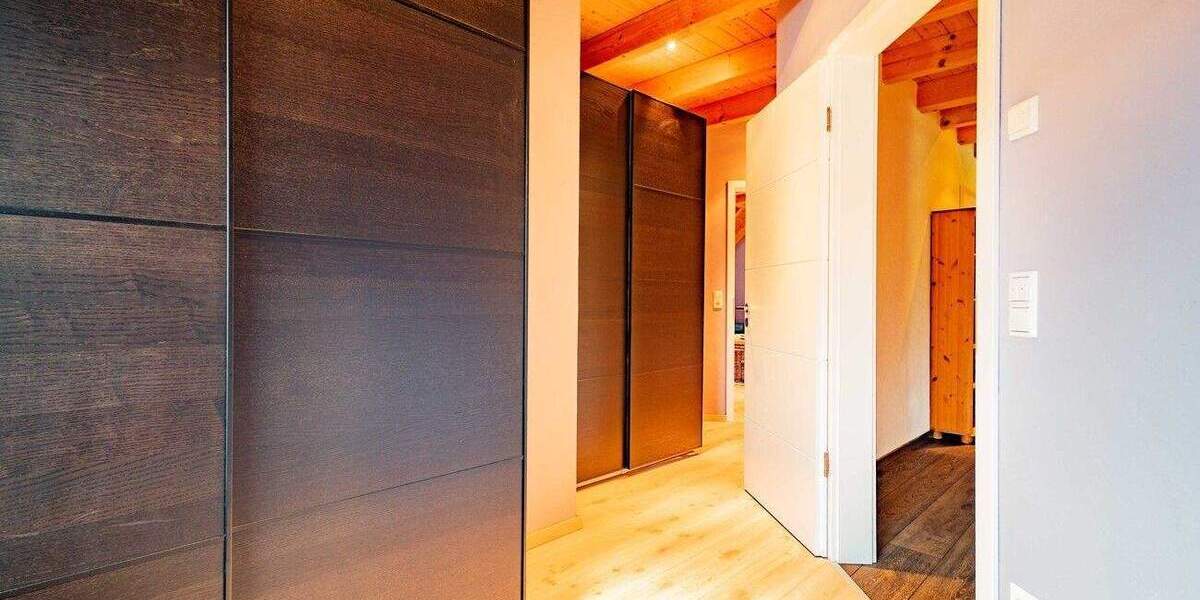 Einfamilienhaus Sasbach / Obersasbach Obersasbach - 8 Zimmer, 377 m&sup2;, 1.397.000&euro; | Angebot:25674815