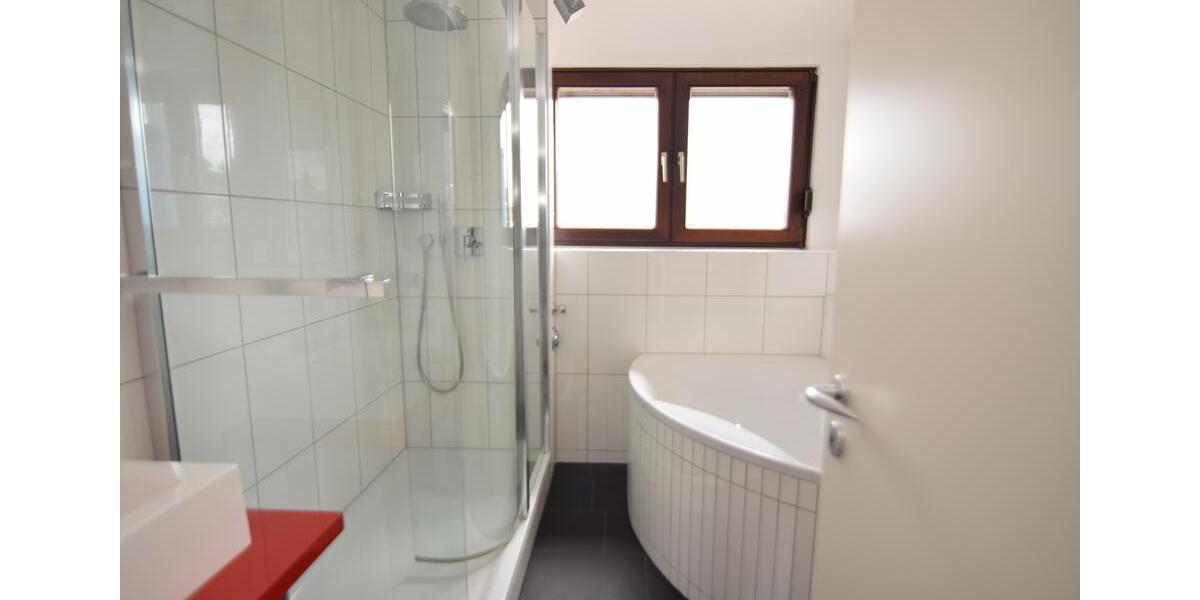 Etagenwohnung Ettlingen - 3.5 Zimmer, 81 m&sup2;, 1.200&euro; | Angebot:26663170