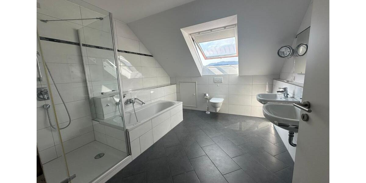 Etagenwohnung Gaggenau - 3 Zimmer, 88 m&sup2;, 1.100&euro; | Angebot:25867050