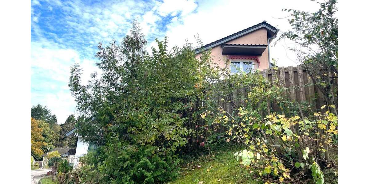 Etagenwohnung Bad Herrenalb - 3 Zimmer, 100 m&sup2;, 1.100&euro; | Angebot:24468512