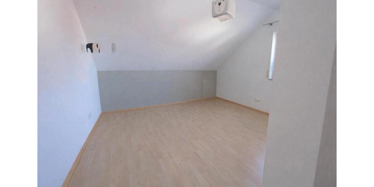 Etagenwohnung Rheinmünster - 4 Zimmer, 100 m&sup2;, 1.000&euro; | Angebot:25370404